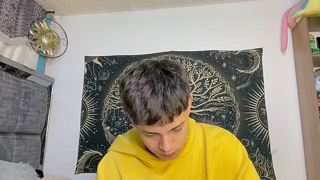 Bldavioro45 - Male webcam sex chat