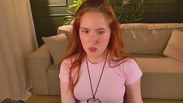 ChloeAster webcam