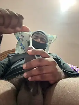 midnightslut_piggy - Midnightslut_piggy's free webcam - UK Sex Cams