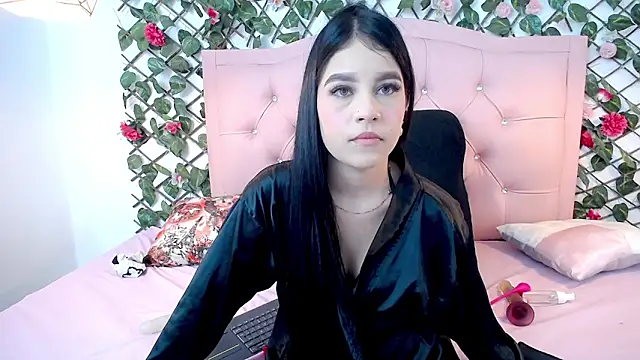 LucyCute_1 webcam