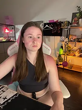 Watch sweetest_pie live on EroticFlix - High definition streams