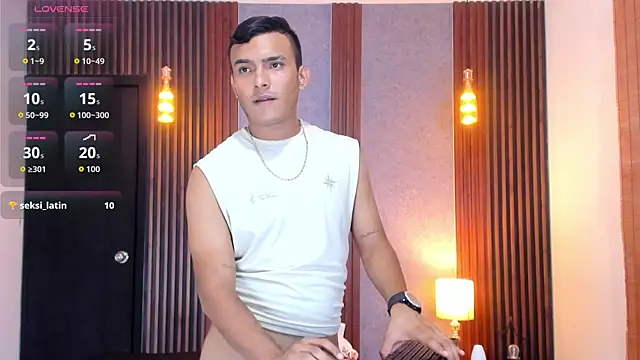 Chris_vega_ live cam on StripChat