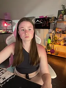 Watch sweetest_pie live on EroticFlix - High definition streams