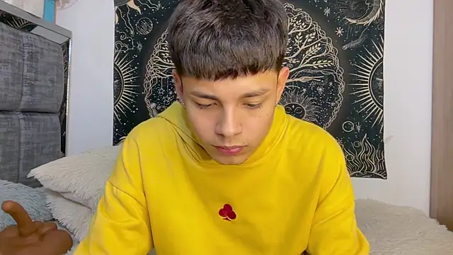 Bldavioro45 - Male webcam sex chat