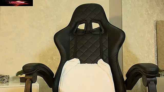 Gian_Rossi live sex cam