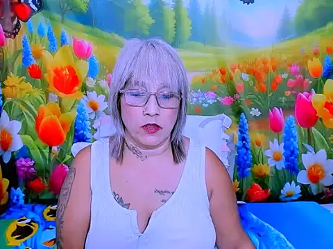 indianroxy webcam
