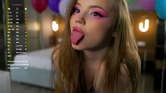 Miss_miracle webcam
