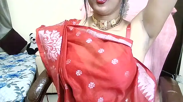Queenhimanshi webcam