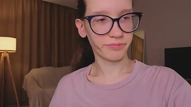 BettyBrowni webcam