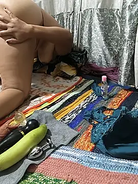 Hotty-Rani-Bhabi webcam
