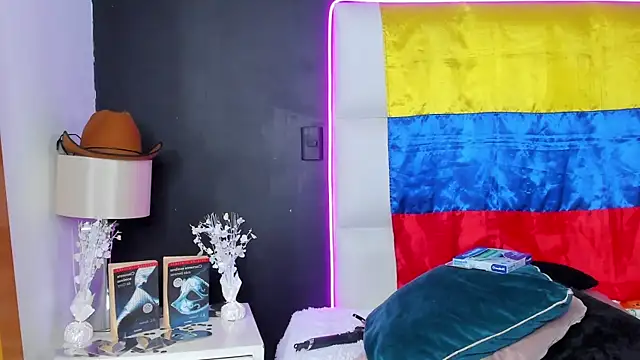 Gigi_duran webcam