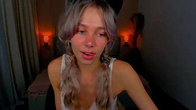 LuluAlis webcam