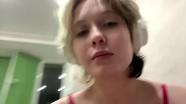 CuteLilit webcam