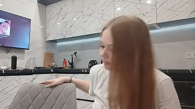 KarinaBestie webcam