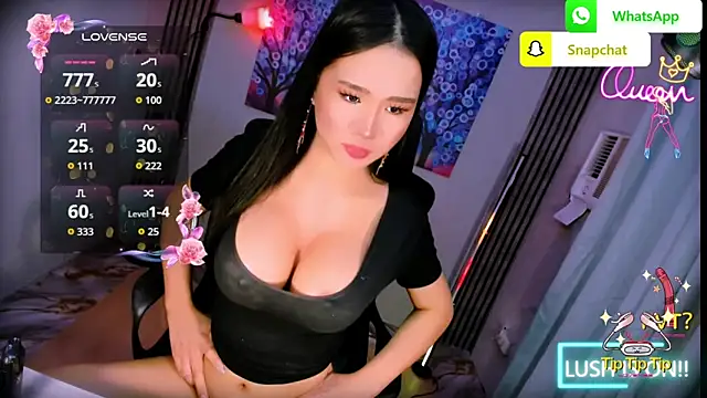 xBigSurpriseLorainex webcam