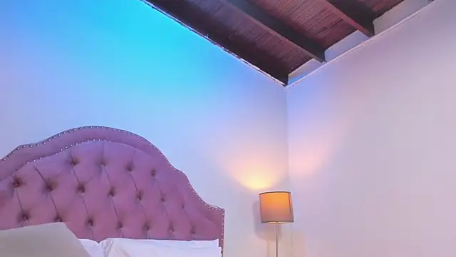 Mia_Culpa live sex cam