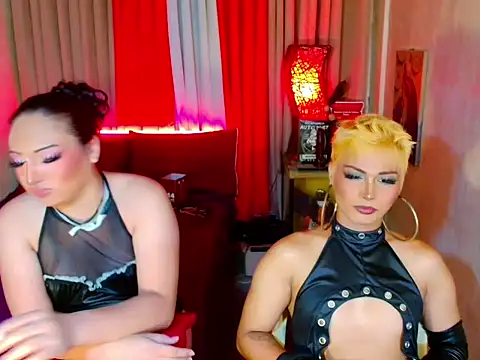 Phenomenal_Shemale webcam