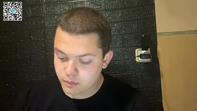 CuteButNaughty_ webcam