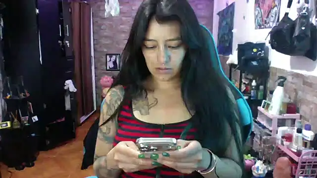 AngelaQueen_