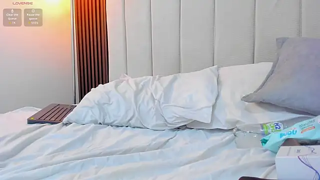 Victoria_Guzman webcam