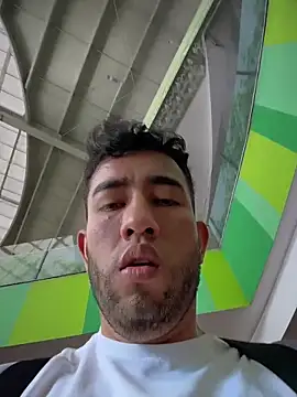liam_bronw webcam