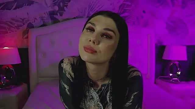 MaeveMoon webcam
