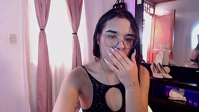 Candyy_doll__ webcam