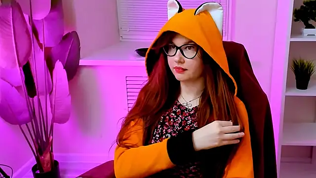 CarolGiggly webcam