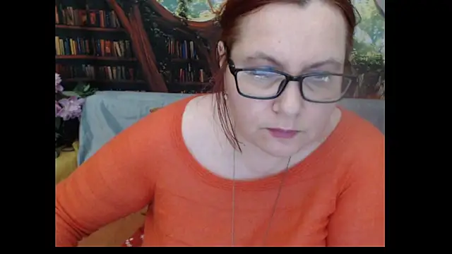 PlayfullMature webcam