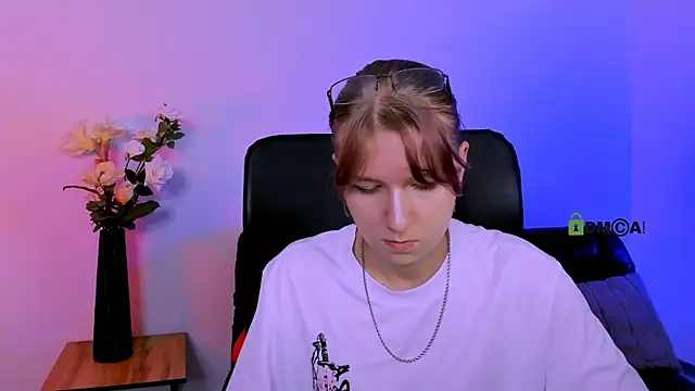 gloria_bubble webcam