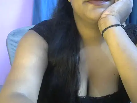 QUEEN-OF-QUEEN webcam