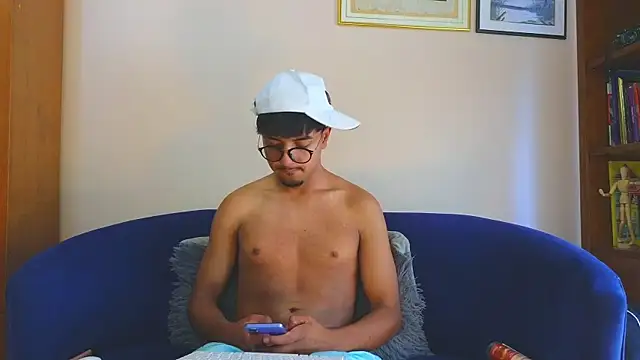 davidsboner - DavidsBoner's free webcam - UK Sex Cams