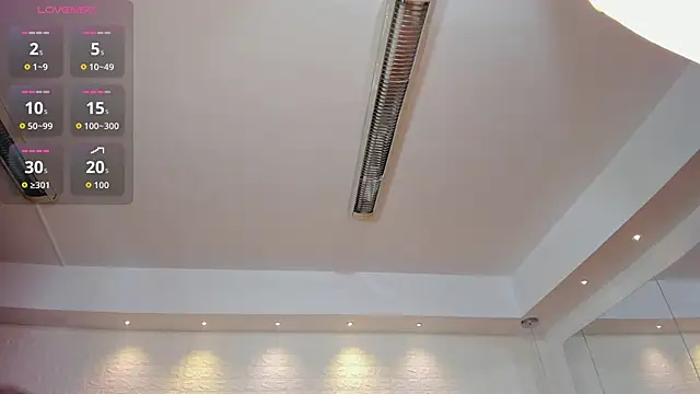 zoe_linss webcam