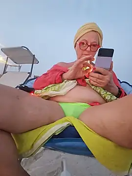 Watch Hot-Muci live on EroticFlix - High definition streams
