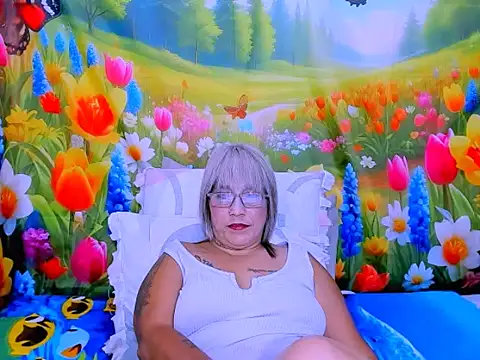 indianroxy webcam