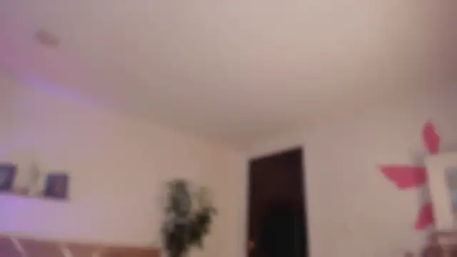YariRose webcam
