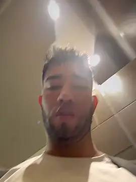 liam_bronw webcam