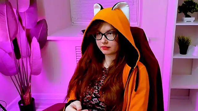 CarolGiggly webcam