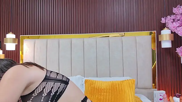 Carrie_GB webcam