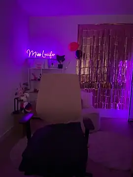 Watch Miss_Lucifer6 live on EroticFlix - High definition streams