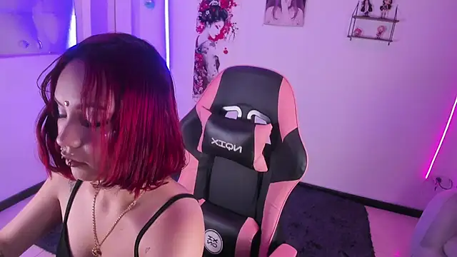 Megam_white webcam