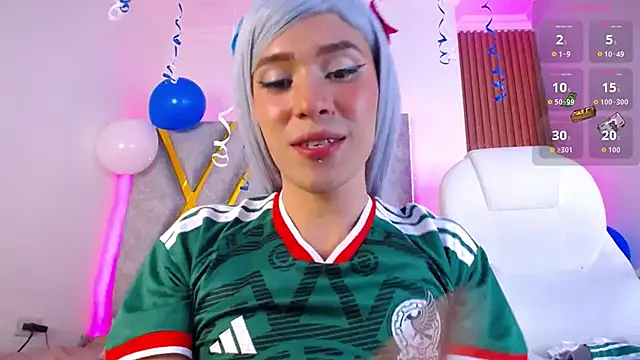 Figineette - Trans webcam sex chat