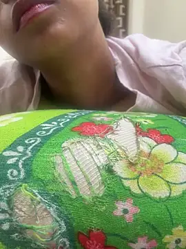 cute_girl_99 webcam