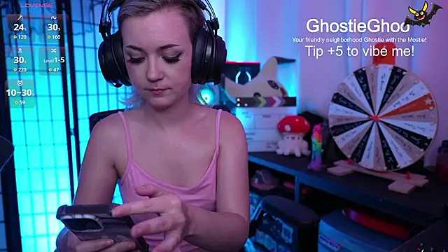 GhostieGhoo webcam