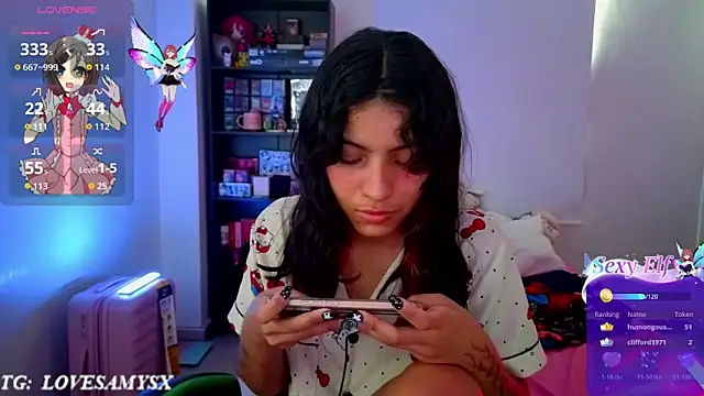 Lovelyamyy webcam