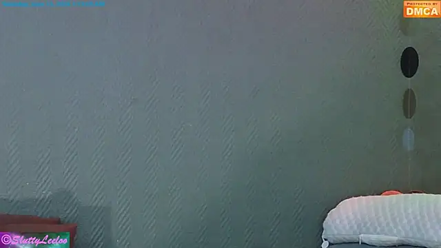 MissSluttyLeeloo webcam