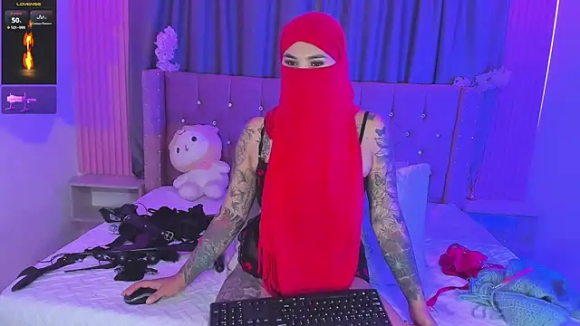 Nayla-Mouna webcam