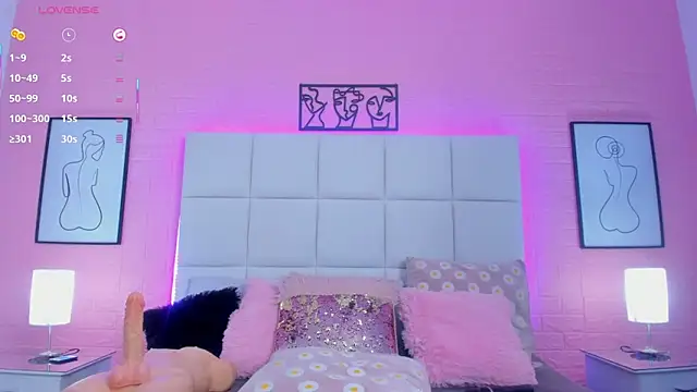 charlotte_kisss webcam