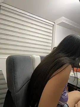gabyaridi live cam on StripChat