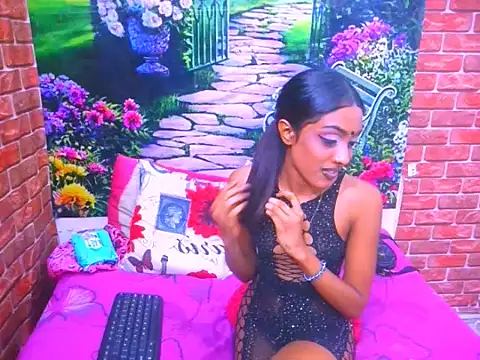 IndianPretty14u2Luv webcam